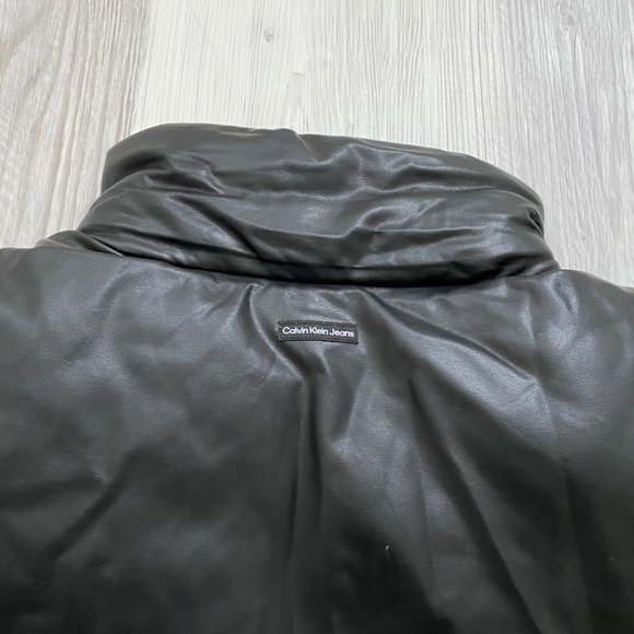 💖MEGA SALE💖Calvin Klein Men CJCV7008 Polyester Zip Puffer Black Sleeveless - Picture 4 of 12